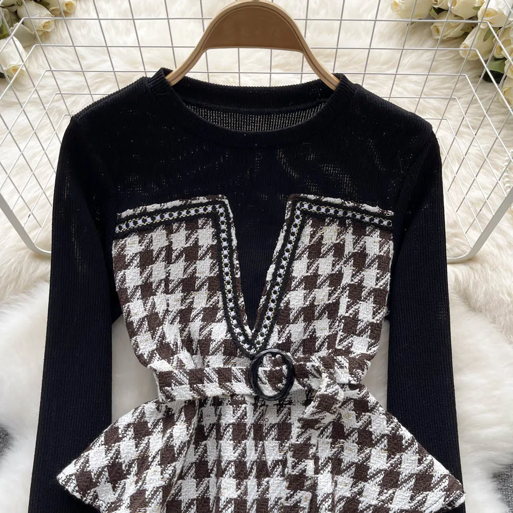 Elegant Houndstooth Color-blocking Top